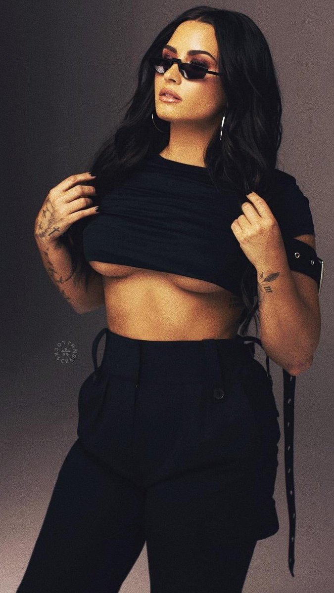 lockscreenhj's tweet image. Lockscreen Demi Lovato
Rt se salvar
Fav se gostar 
Print se usar/ Paula