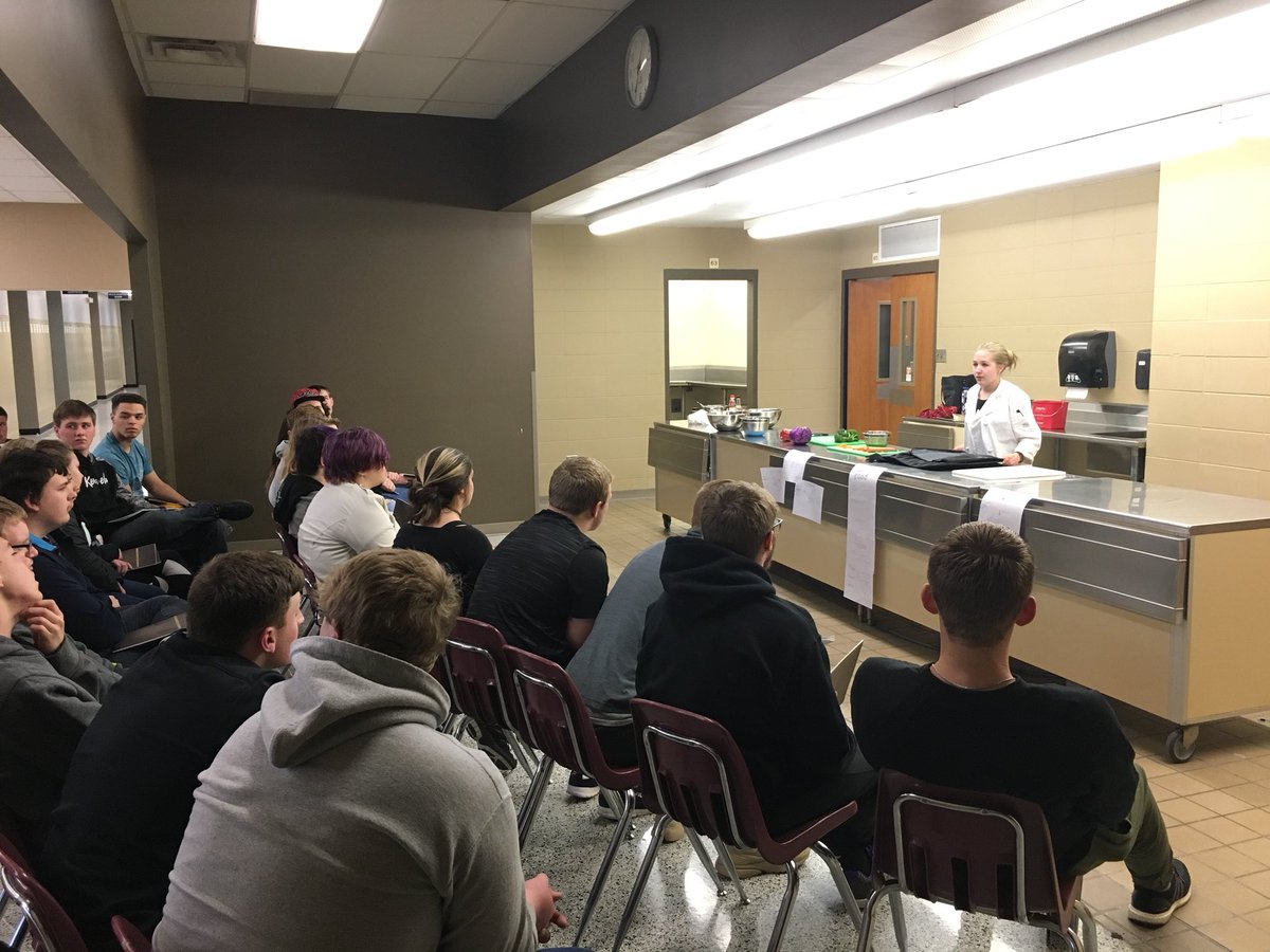 Great day yesterday at Mitchell High School. Was great to see such a wonderful facility. Thanks to Stanze Smith for the hands on demonstration! Pot Stickers were delicious 😋