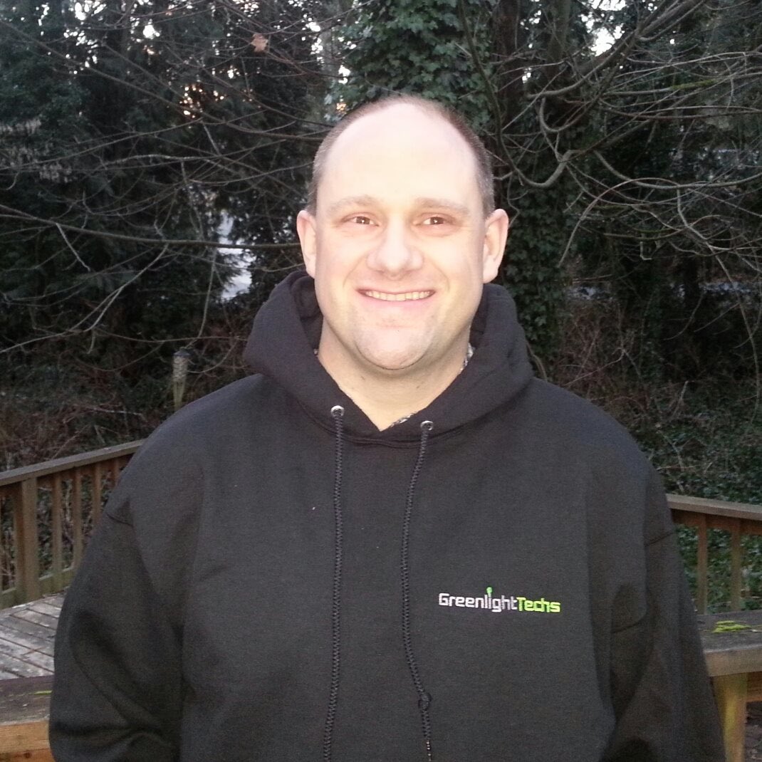 BothKenChamber's tweet photo. Big gratitude to Chamber member &amp; technology super hero Jeff Chapman of @GreenlightTechs for getting our computers, printers/scanners, etc. connected &amp; operating at our new office! Jeff was punctual, flexible w/our schedule &amp; explained everything clearly. Thanks Greenlight Techs! https://t.co/QPRfRINgFV