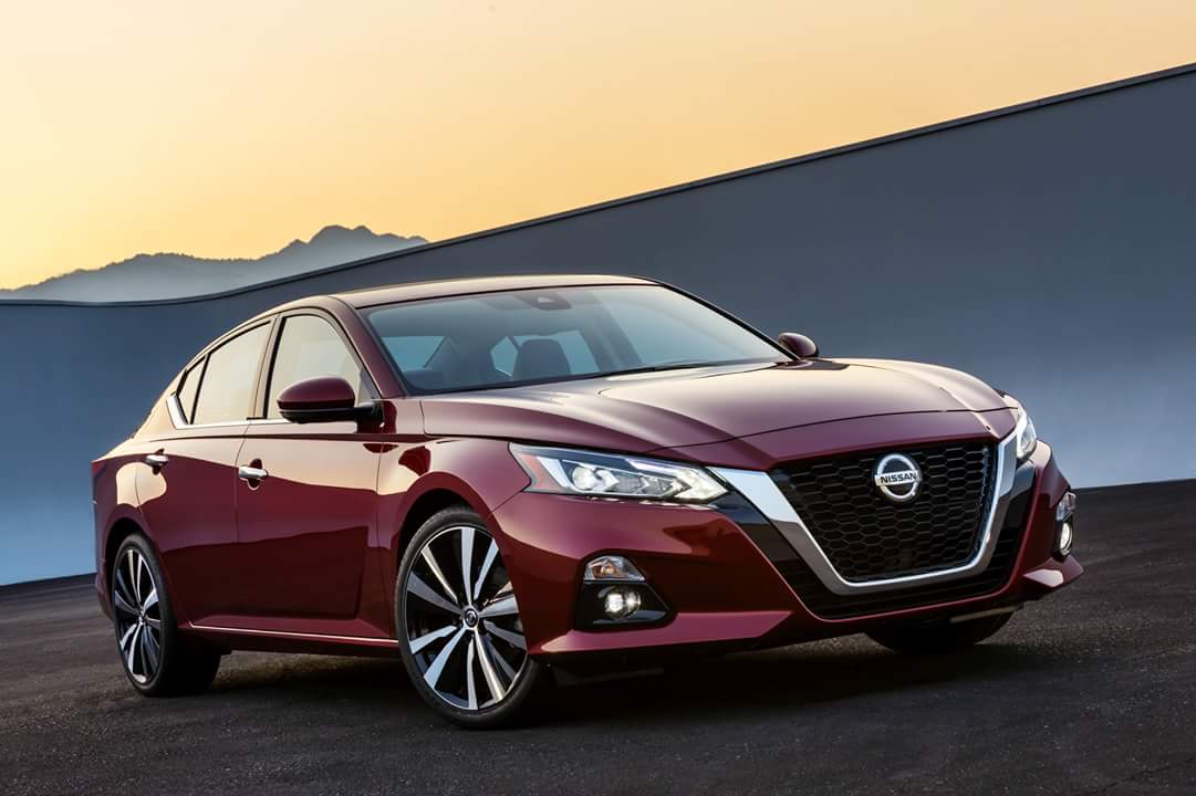 Nissan_Greece's tweet photo. Παγκόσμιο ντεμπούτο για το νέο #NissanAltima, στο Διεθνές Σαλόνι Αυτοκίνητου της Νέας Υόρκης. #NissanNYIAS #NYIAS #IntelligentMobility #AllNewAltima  👉  https://t.co/5vMN6q4DrQ https://t.co/KE9vrWqcEc