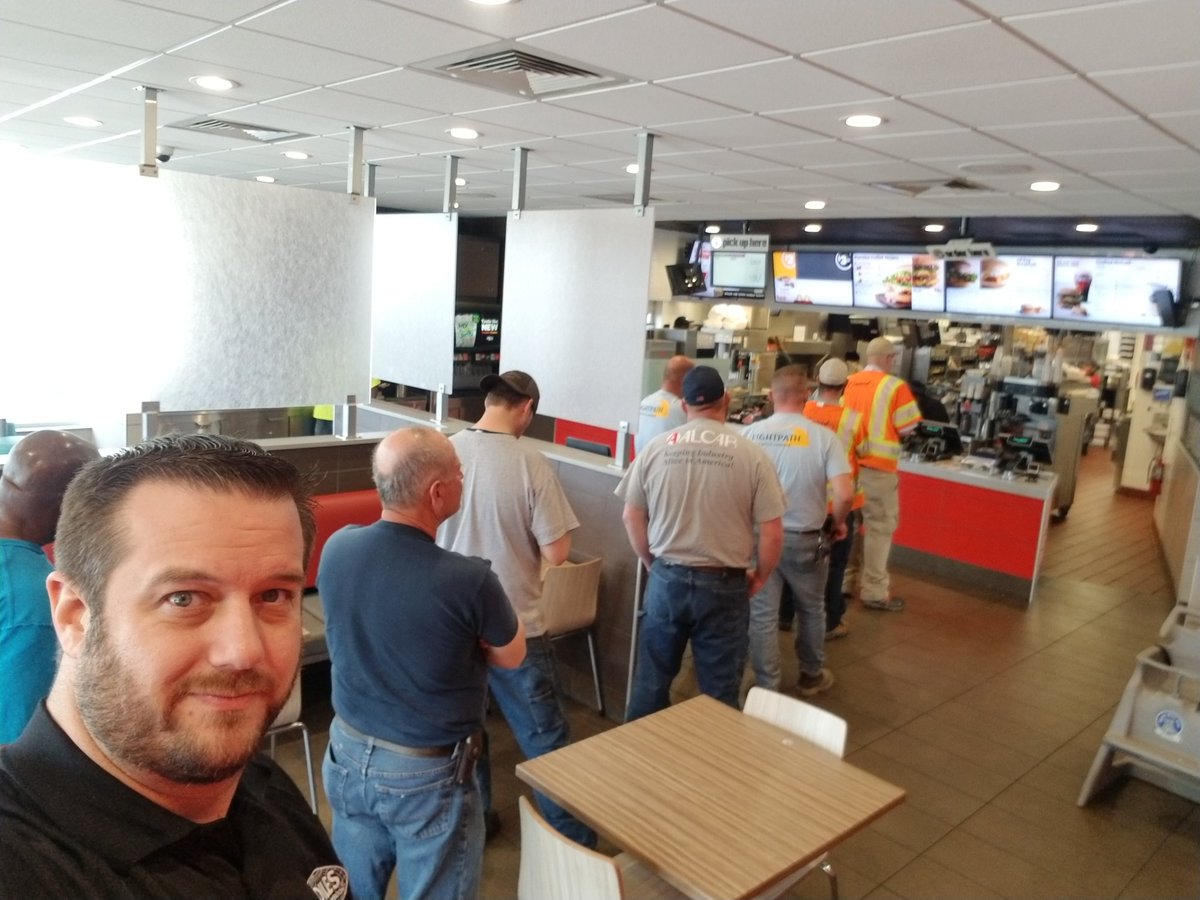 HeHeHeGS's tweet photo. Hey @McDonalds can you hurry up with the self serve kiosks?!

#10thInLine
#McDonalds https://t.co/hLTPZMKIKQ
