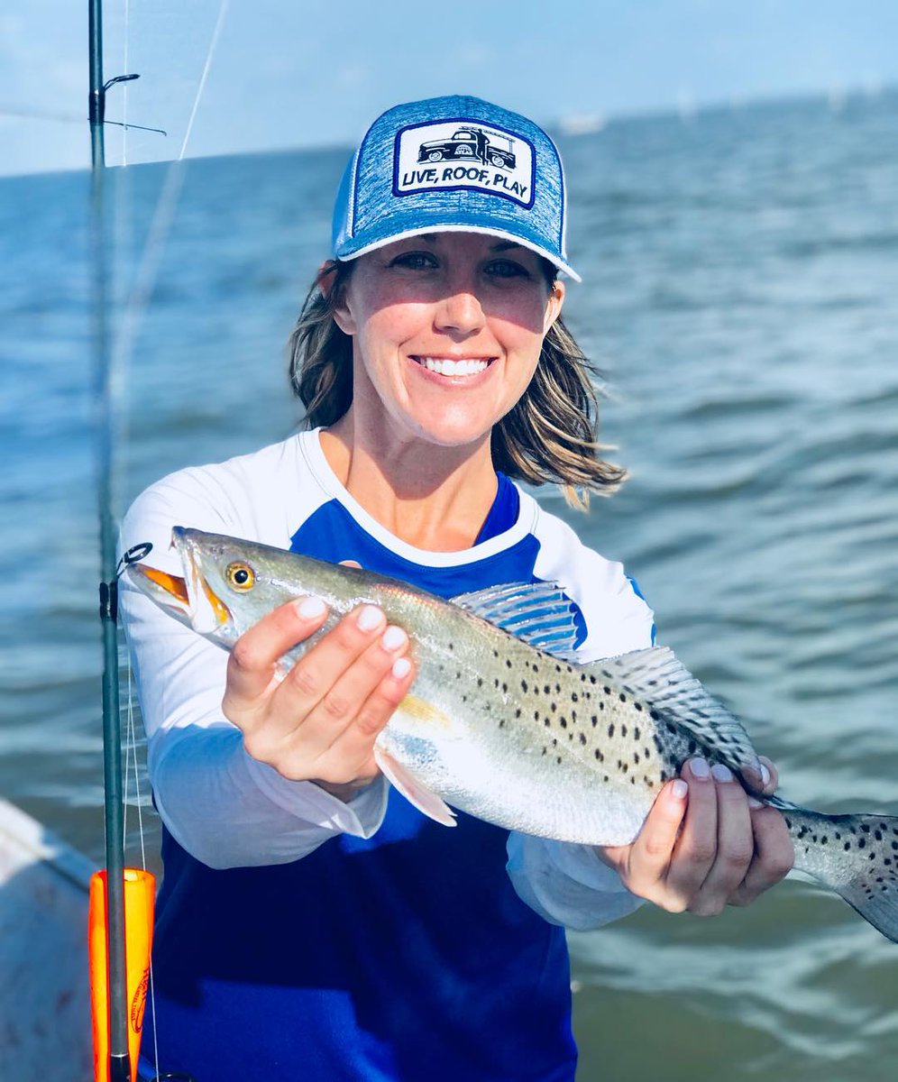 AtlasRoofing's tweet image. When the catch is sweet 🎣 , but the #AsphaltLife is sweeter. 😎 Nice catch, Alina Johns! #LiveRoofPlay #AtlasRoofing