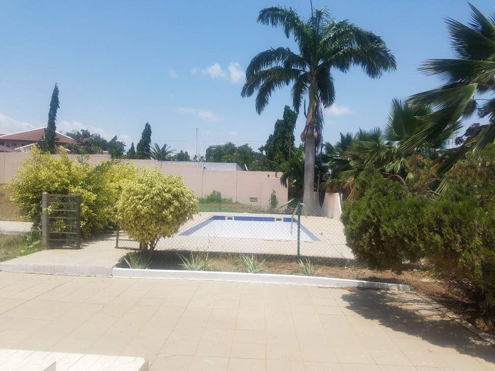 SleepWellingh's tweet image. Top of the range house, very rarely available, comes to the market within Airport Residential area. We would not attempt to use words to describe this 8 bedroom swimming pool house which is spacious both internally and externally. Top quality all round. Call Unipac Properties.