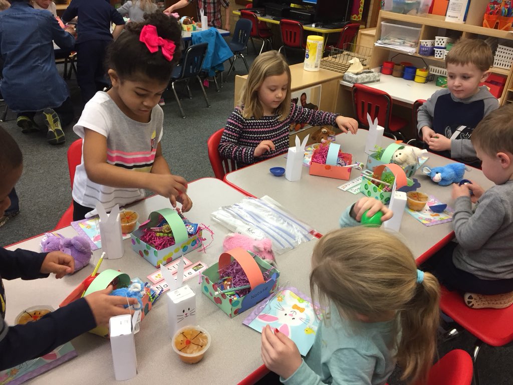 LyonsTeamUPK's tweet photo. Thank you to our parents and grandmas for donations and helping out today to make our celebration a huge success! https://t.co/Rrj9nnx827