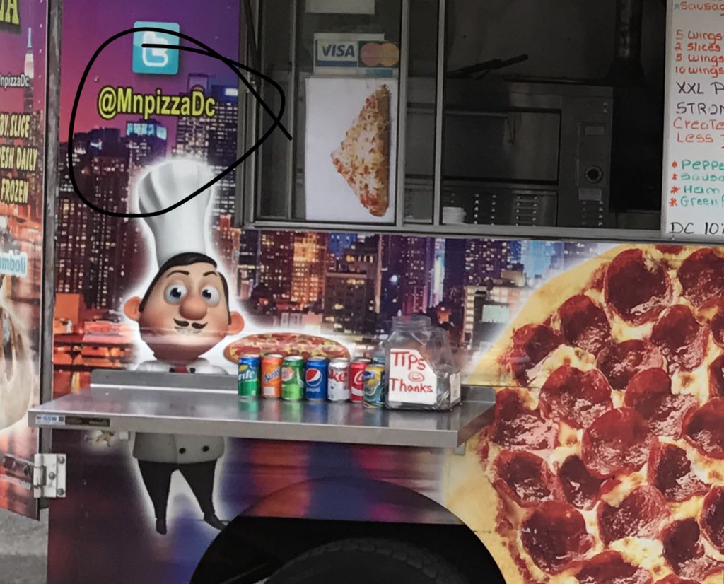 MnpizzaDc's tweet photo. @thecornfactory @L We are here to 🍕🍕🍕🍕🍗🍗🍗with the best Latino food truck in dc( THE CORN FACTORY )😋😋 https://t.co/wUWV9V7zTg