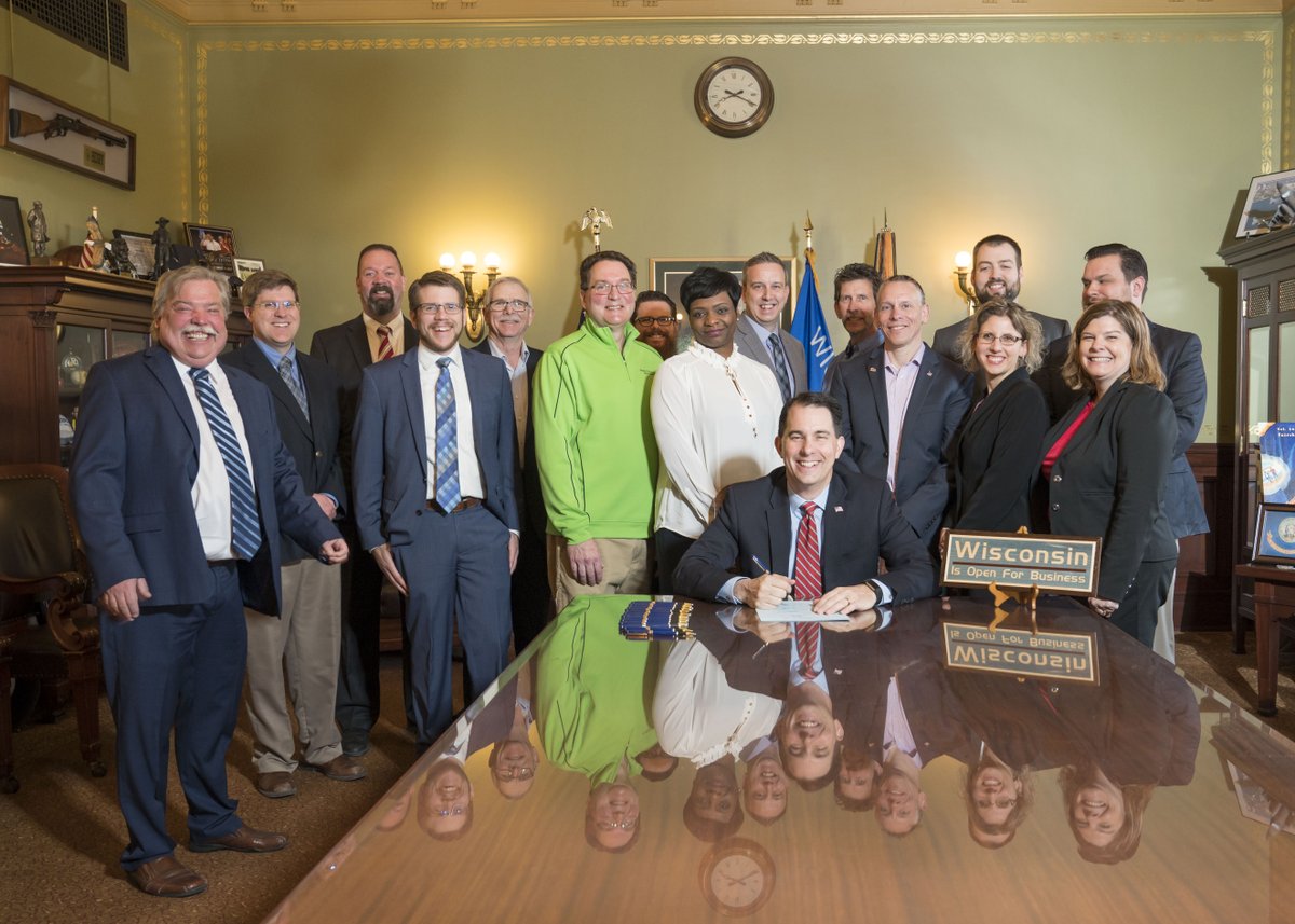 StateRepHutton's tweet image. Yesterday the the @GovWalker signed AB 508 which sets the standard apprenticeship ratio at one apprentice per journeyman. Employers in high demand construction trades have been asking for the ability to bring on more workers. This legislation provides them that freedom.