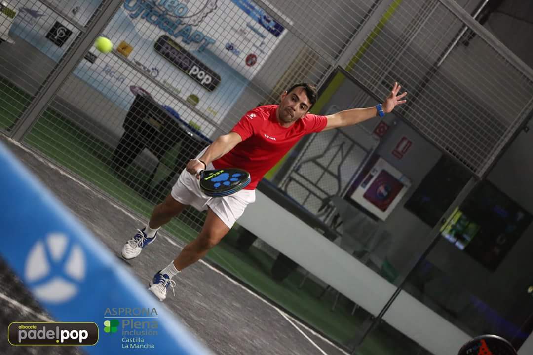 <a href="/KelmePadel/">Kelme Padel</a> @KelmeP  dándolo todoooo