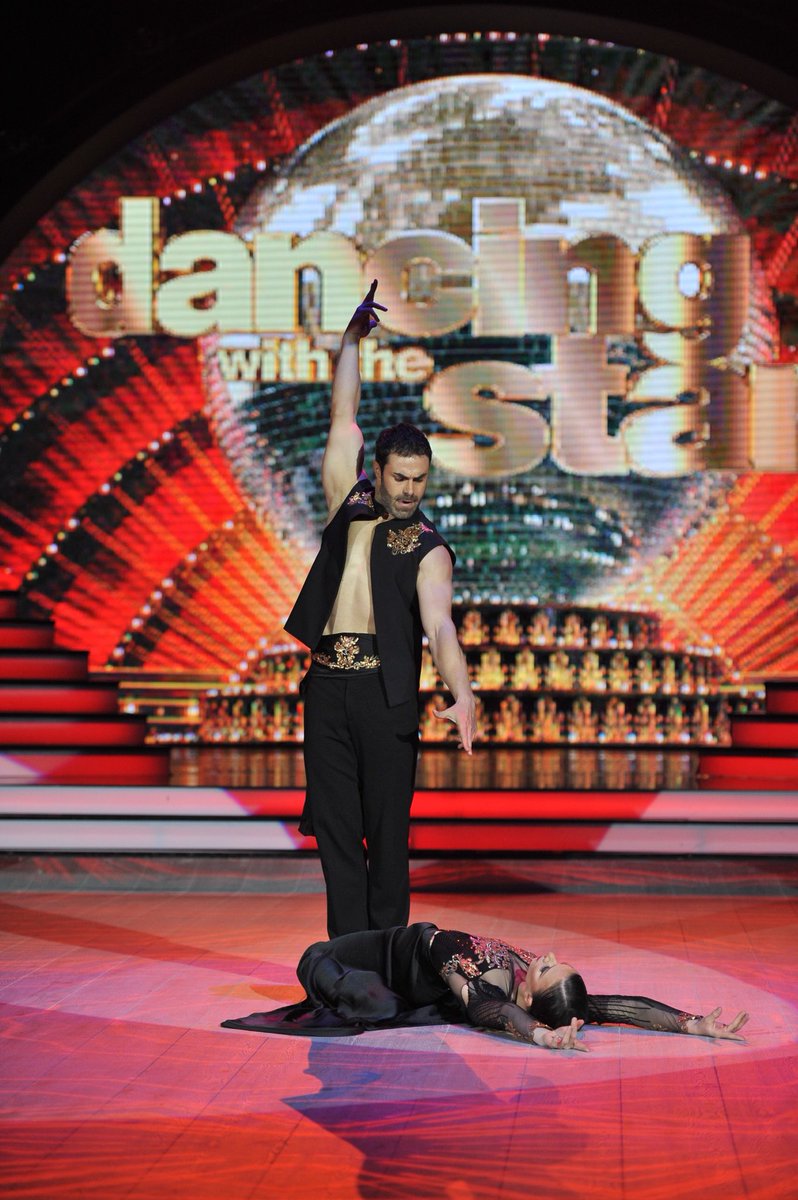 RolandHysi's tweet photo. Lori dhe Landi në #DWS7 💃🏼🕺🏻
Votoni VIP5 51115
#Landifornia #LandiDheLori #LoriDheLandi #LandiLori #LoriLandi #FaleminderitPerMbeshtetjen #DengDeng #DancingWithTheStarsAlbania #DWTSAlbania #DancingWithTheStars #DWS
@dwtsalbania
@VizionPlusTV https://t.co/HWNA6IJJpu