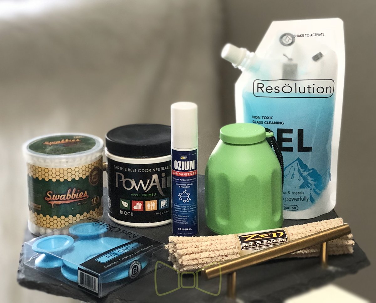 TheHippieButler's tweet photo. Dirty glass? Your Butler has you covered. 🛎️
https://t.co/7dgPyRhODz
#hippiebutler #cleaningbundle #glasscleaner https://t.co/3dbzATTCzj