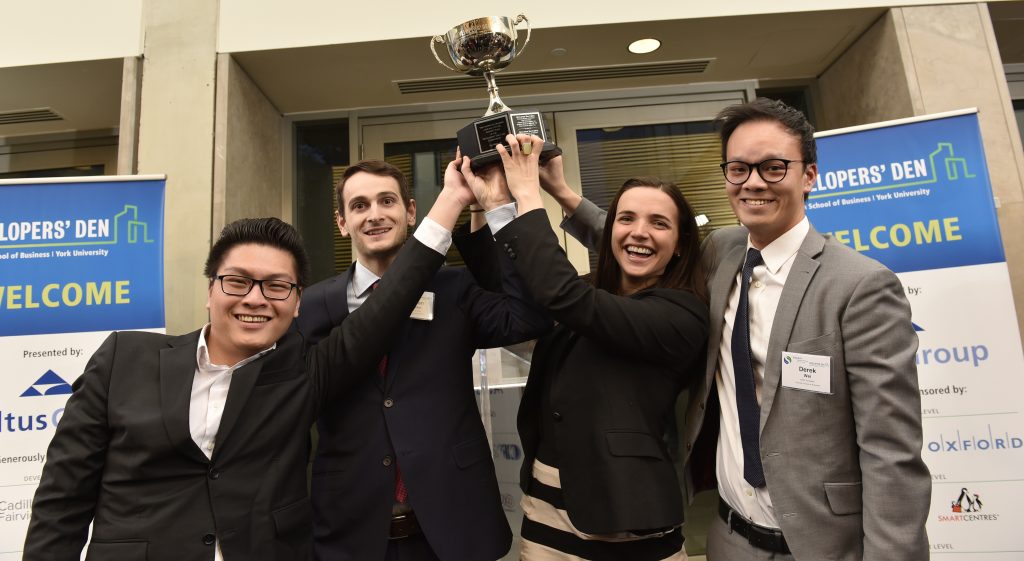 #YorkU's <a href="/SchulichSchool/">Schulich School of Business</a> students clinch first place title at Developers’ Den competition bit.ly/2uxwIkM | <a href="/Altus_Group/">Altus Group</a>