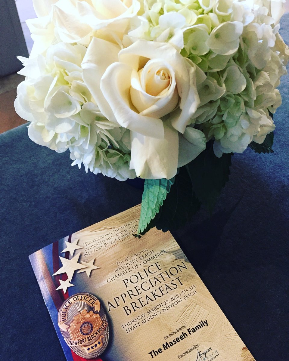 blooming_branch's tweet photo. We were so excited to once again provide the #centerpieces for the @newportchamber #NewportBeach #PoliceAppreciation Breakfast this morning with the @NewportBeachPD! https://t.co/oGwleVDMnU