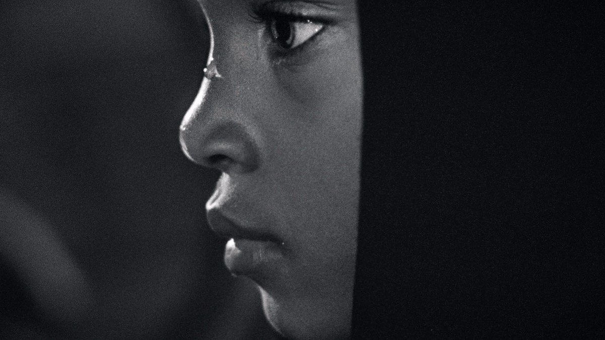 Very proud to present this beautiful piece 'The Ayes Have It' by @SavanahLeaf for <a href="/Motionpoems/">Motionpoems</a>' latest series 'Dear Mr. President'✨ Watch the film here - onepointfour.co/2018/03/29/sav…