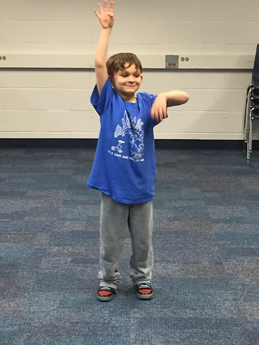 awlswa's tweet photo. Our Ambassadors practice the leadership skill of enthusiasm! #madetobeawesome https://t.co/vkNrWTznoT