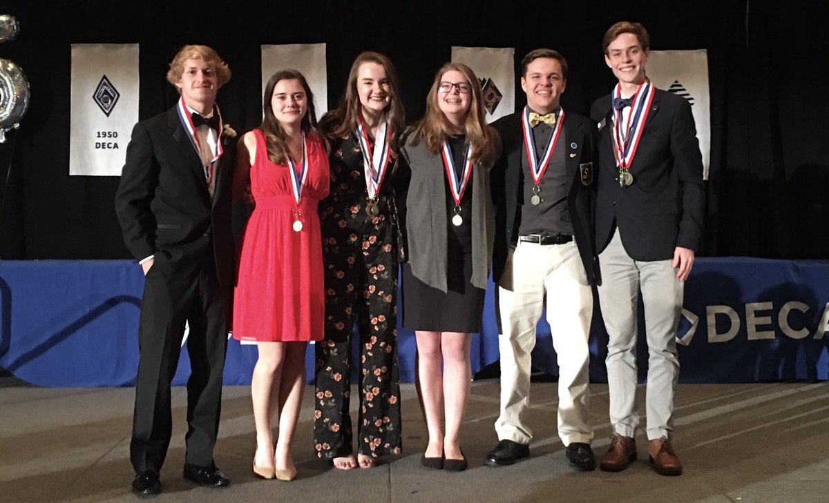 SCDECA's tweet photo. The 2018-2019 South Carolina DECA Officer Team is officially logging on! Only 21 days until ICDC, and we’re excited to see everyone in Atlanta so soon! #SCDECA #ATLBound #LIMITLESS https://t.co/yUk6z7Kfwd