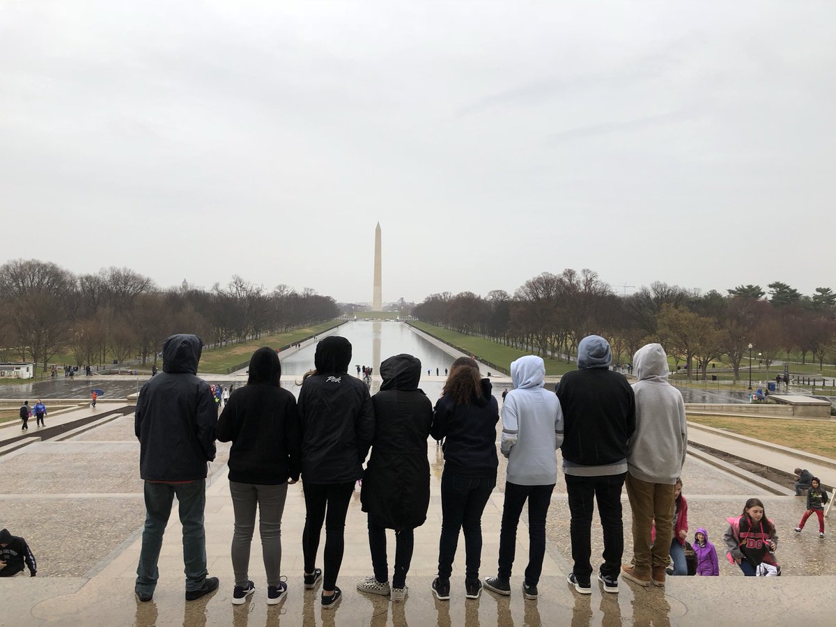 currieDC2018's tweet photo. End of our day yesterday: got a peek at the Lincoln Memorial-it was still neat in the rain! Students got to stand where Martin Luther King Jr. gave his “I have a dream...” speech.
Today’s agenda includes Mount Vernon! https://t.co/F182uvyI9c
