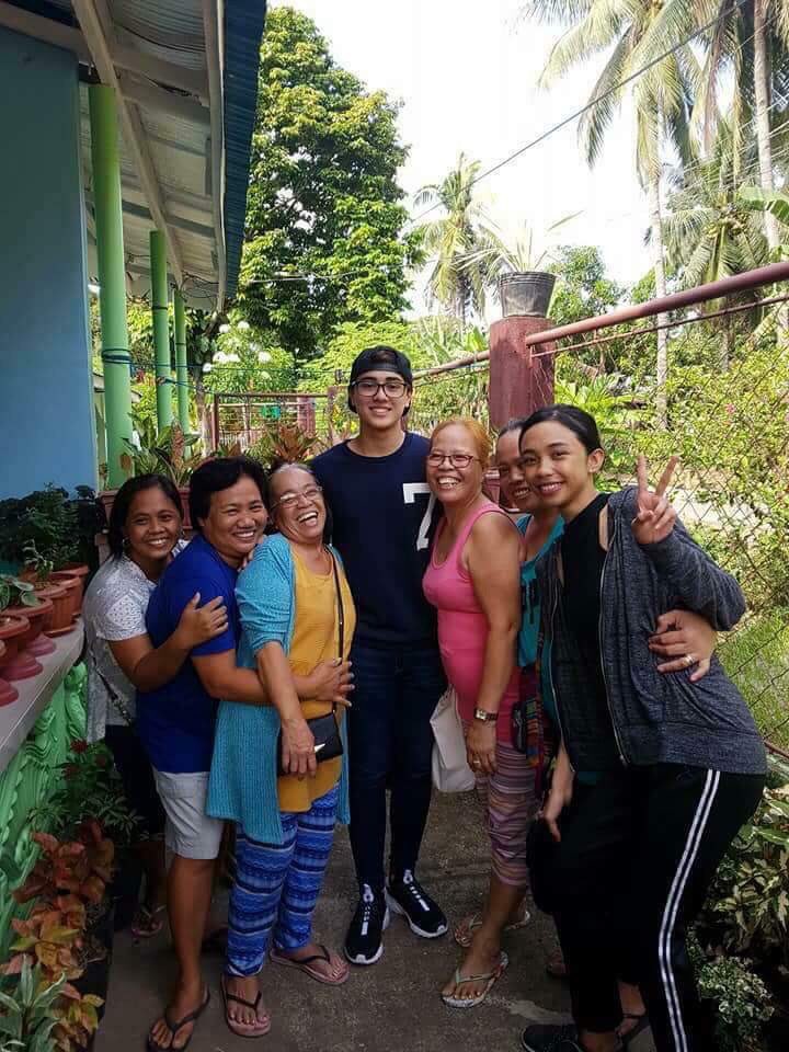 SerbitaM's tweet photo. Di talaga makatiis si edong sinundan nya talaga si mayang. Kilig much!

MAYWARD CAMUIGINGetMe https://t.co/DI9Q5CP64x