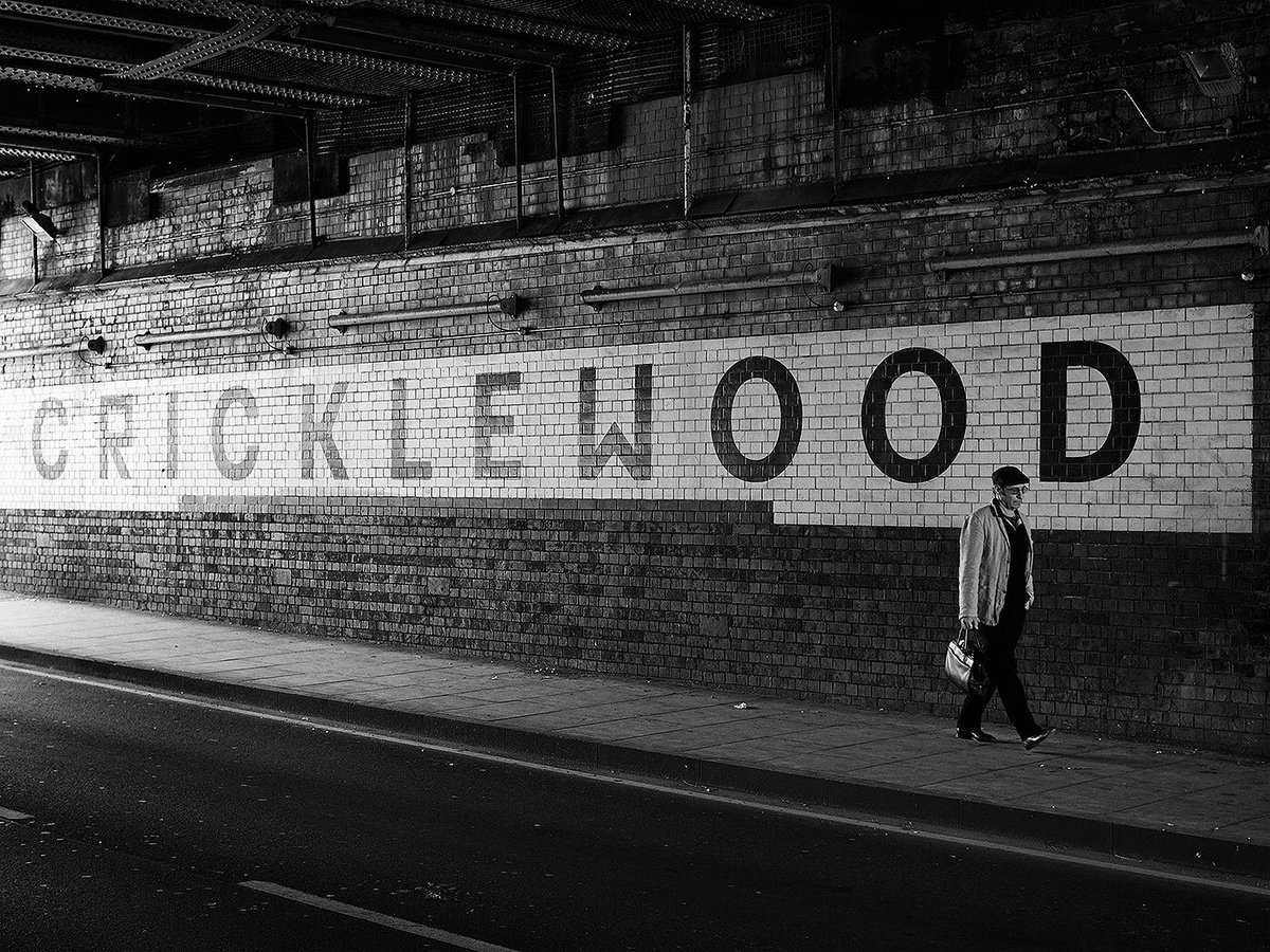 _AshleyWatts's tweet photo. Image taken in #London with #olympus OMD EM5 #streetphotography  #appicoftheweek #londonlife https://t.co/mnjZIWXjiS
