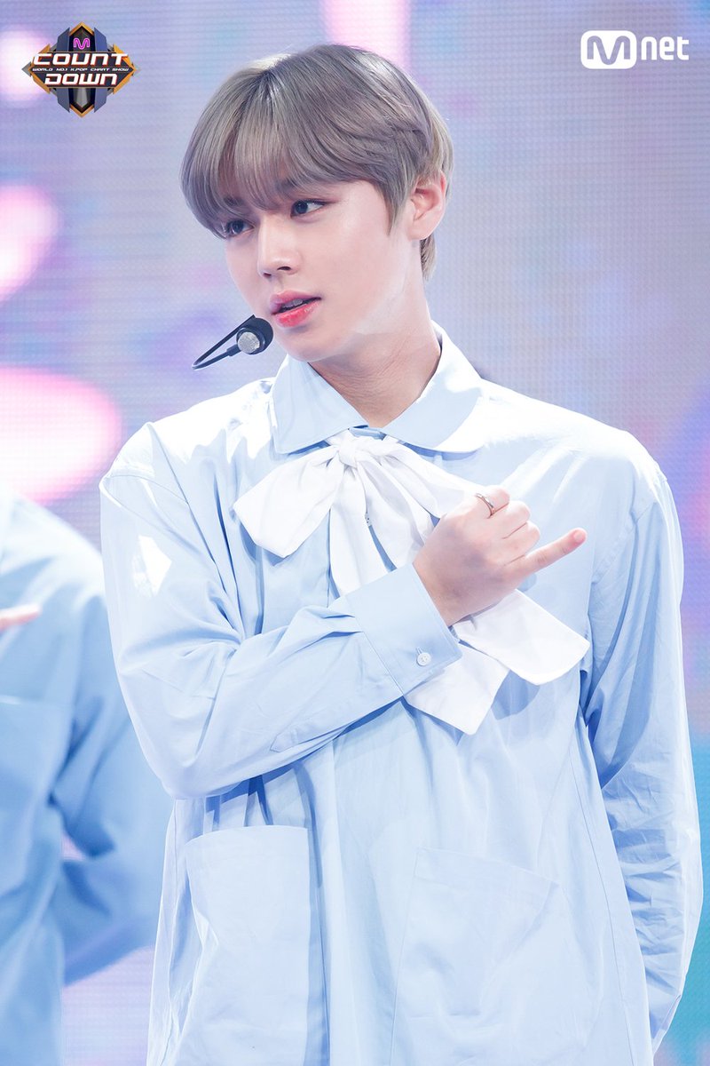MnetMAMA's tweet photo. [#MCOUNTDOWN] Ep.564
팬심 저격 ′#약속해요′ 무대!
#WannaOne - #IPROMISEYOU ♪
World No.1 KPOP Chart Show M COUNTDOWN #Mnet
무대 보러가기 ▶ https://t.co/F43PhrQ7Ra https://t.co/Z1GnUdg1Co