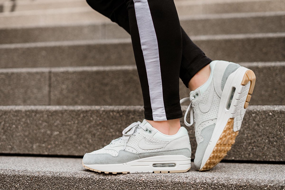 nike air max 1 girls