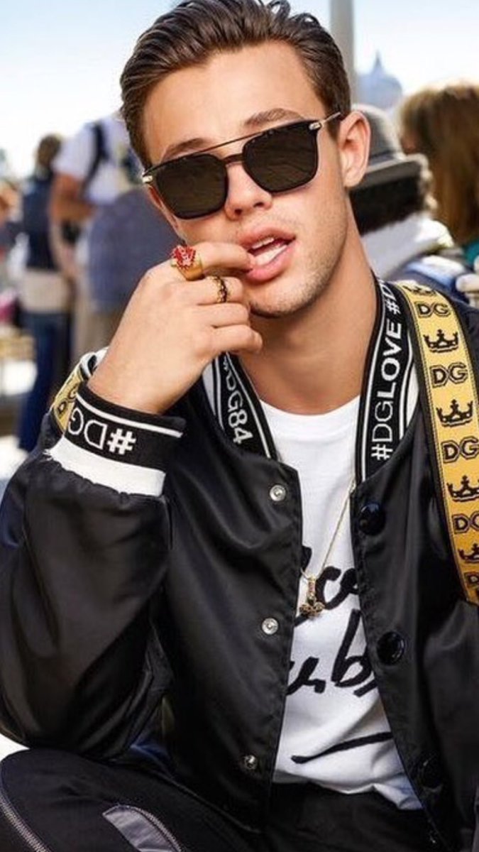 Emblem WCC tweet media