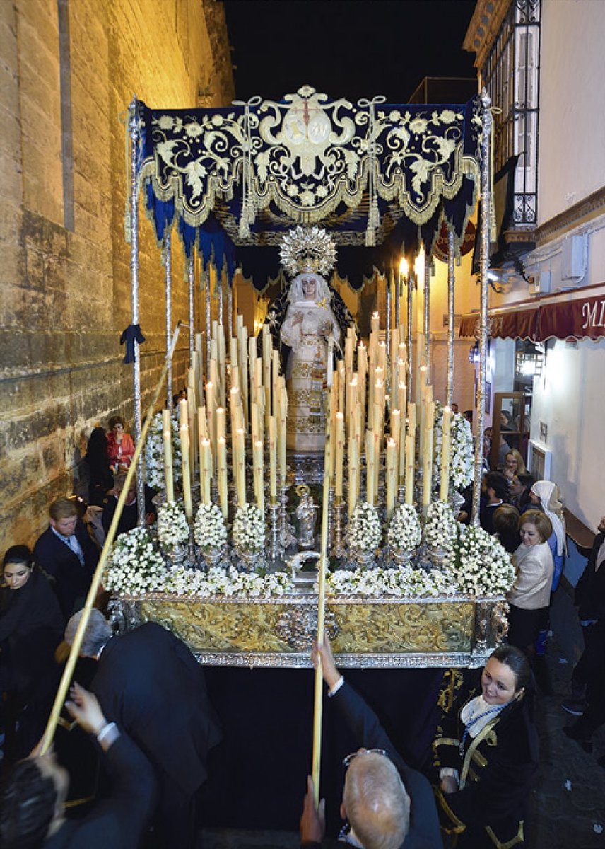 turismocarmona's tweet photo. Jueves Santo https://t.co/78bHrT83uI