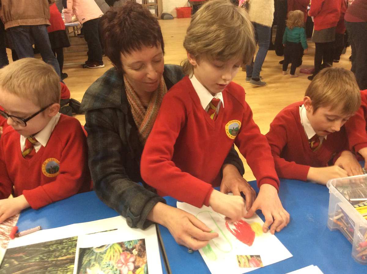 stmatprimaryY3's tweet photo. Year 3 and @stmatprimaryY4 had a wonderful morning working with #parents through a variety of #activities. The #children tasted different #foods and discovered where some common and uncommon #fruits/#vegetables come from. #school #rainforest #easter https://t.co/I31uR9xlyk
