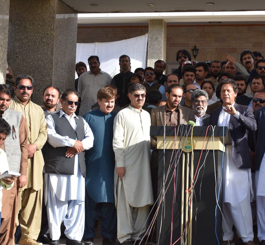 PTIofficial's tweet photo. Shahid Khaqqan Abbasi is a puppet prime minister. His statement is irresponsible and shameful! @ImranKhanPTI #PTIQuettaCampaign https://t.co/M3D5XuQ0pD