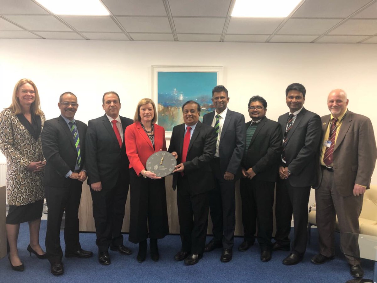 Jocardiffmet1's tweet photo. #CMetPC18 #partnerships @icbtcampus with our Vice Chancellor @CaraCAitchison, Pro Vice Chancellor International @ProfLoutfi and Head of Partnerships @tkoukouravas.  A Welsh Slate Clock for the new campus in Kandy #ICBT #TNE. Thanks to all who attended the conference. https://t.co/ebo6KmbPrV