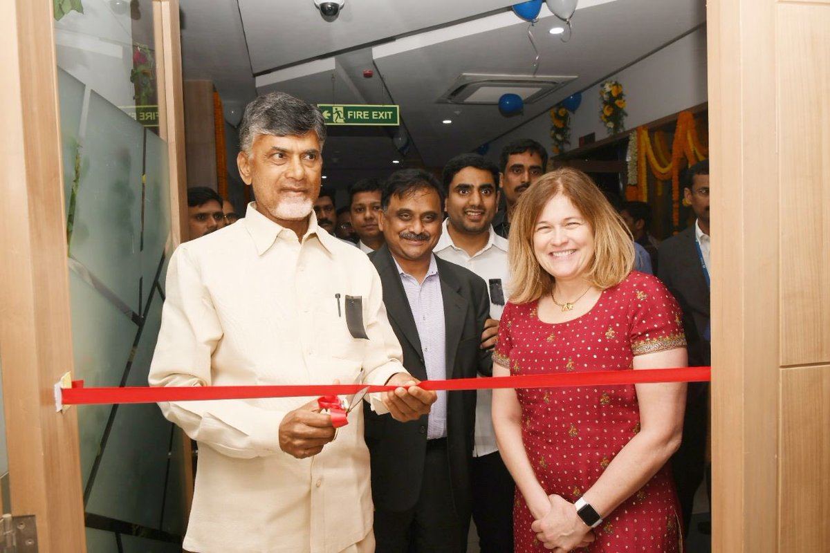 naralokesh's tweet photo. Joined Hon'ble CM and Ms. Jennifer M. Johnson, President at Franklin Resources, Inc, for the inauguration of Franklin Templeton Office at Tech Hub in Vizag. The Company will begin operations with 200 employees &amp; later expand to 2,500 employees. https://t.co/7uKbbnc7IC