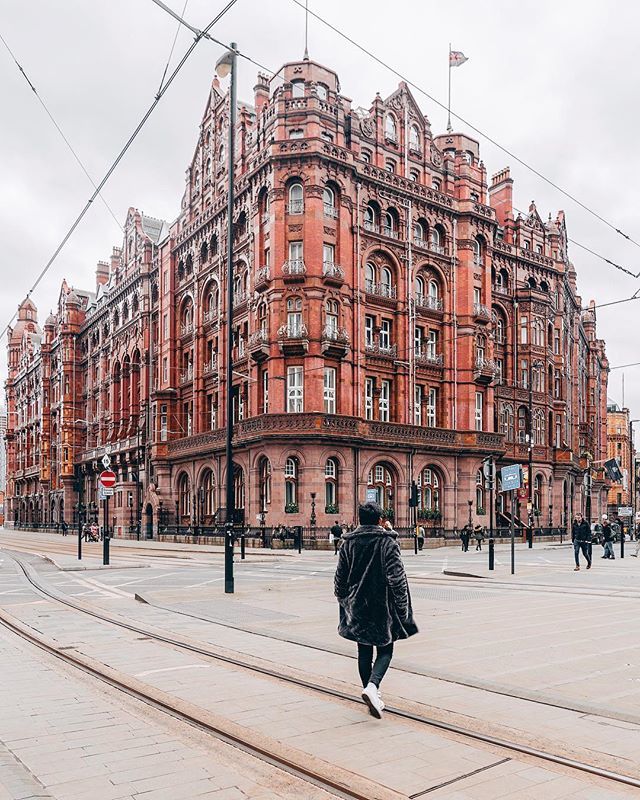 misterfrencis's tweet photo. First stop of our UK tour is Manchester ๐ฌ๐ง Excited to explore the city w/ @visitmanchester and to be reunited with friends from all over the world for the #workerbeeweekender ๐ #MCRxLDN https://t.co/SnPw1w0BDv https://t.co/MFBvcVQOfx