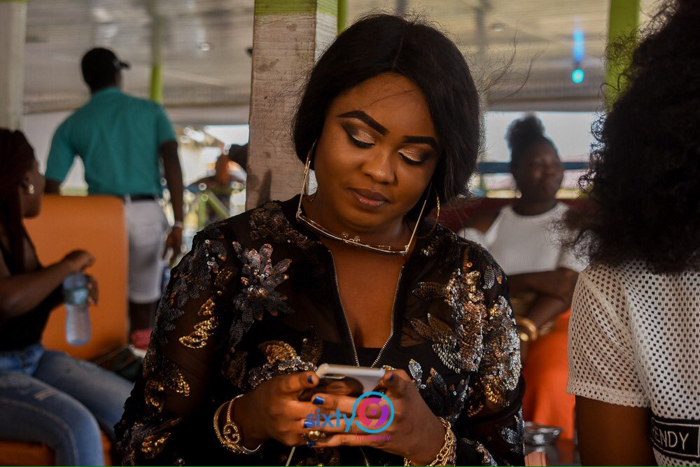 SummerWaveParty's tweet photo. Throwback to #SummerWave17 with @folorunshoadeola .Expect something different at #SummerWaveParty18 https://t.co/34XgrRqlQ4