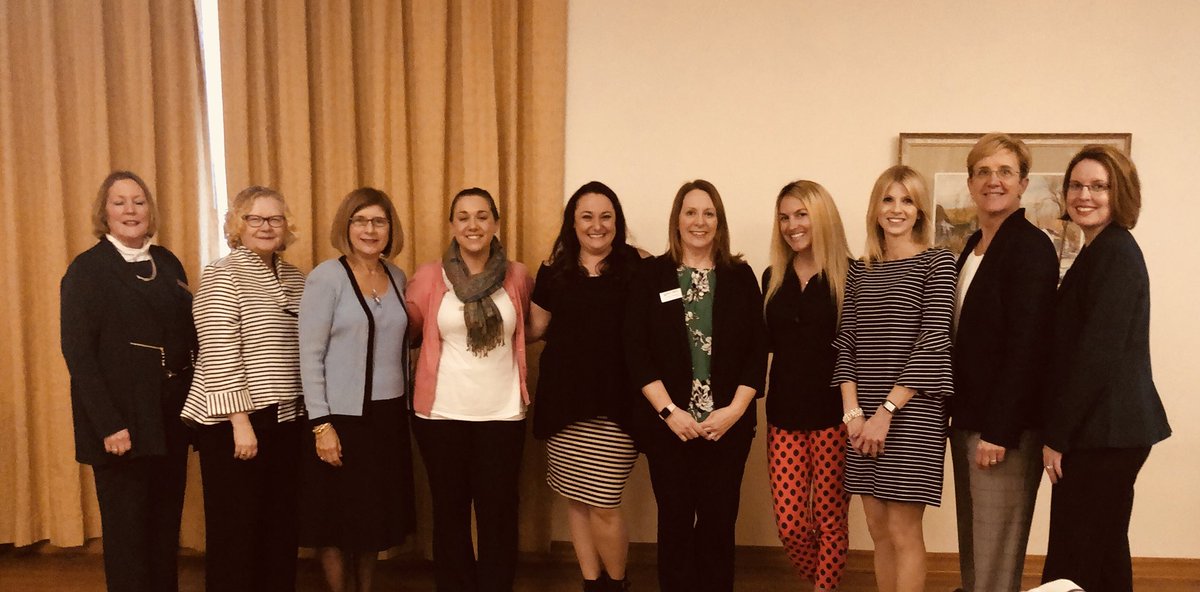 Classes4Classes's tweet image. From our Founder:
I had a wonderful time speaking at the Kappa Delta Pi Honor Society induction yesterday! #teachersmatter #BayPath #ChoosingHope #C4C #BeTheChange @Bay_Path