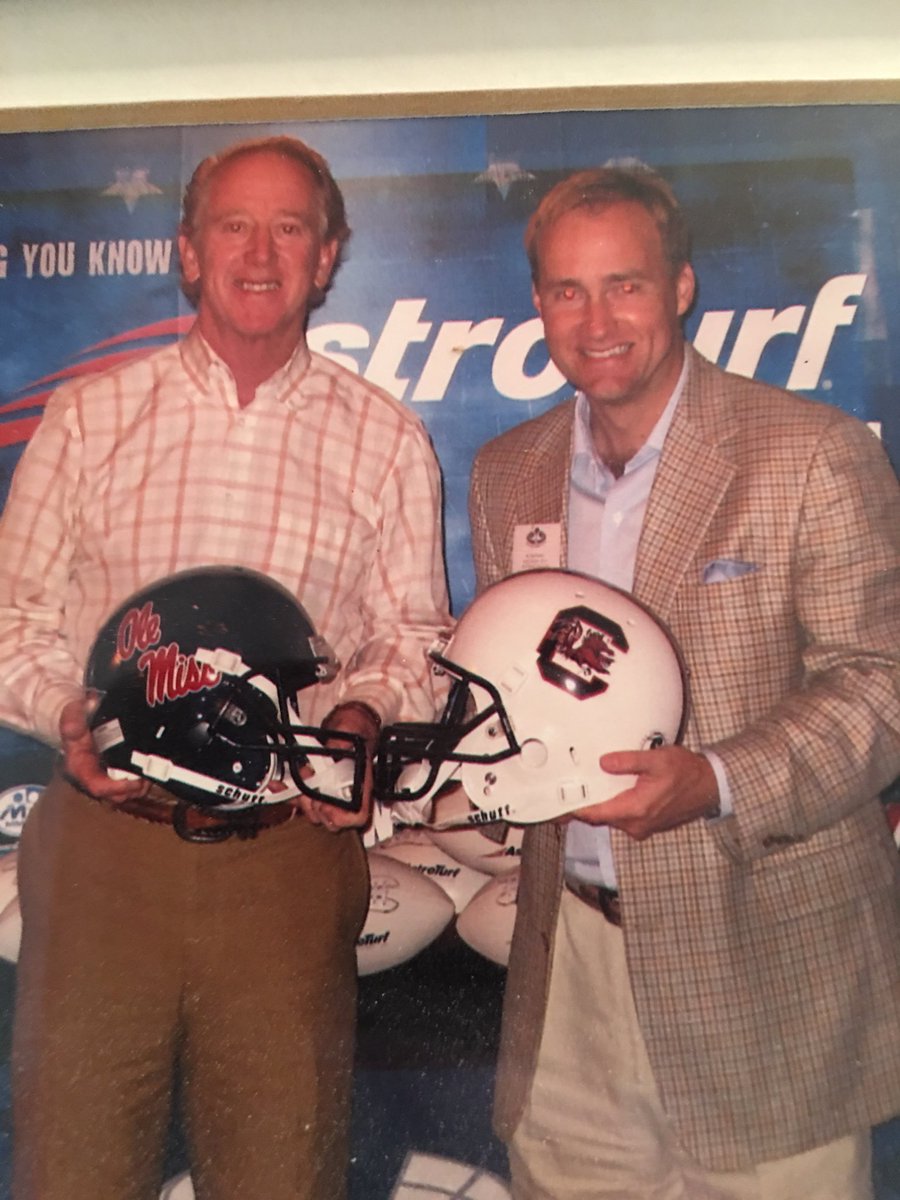 tobaccoroadguy's tweet image. Looking forward to @GamecockFB visiting @OleMissRebels on 11/3 in Oxford. #GameOn #ArchieManning