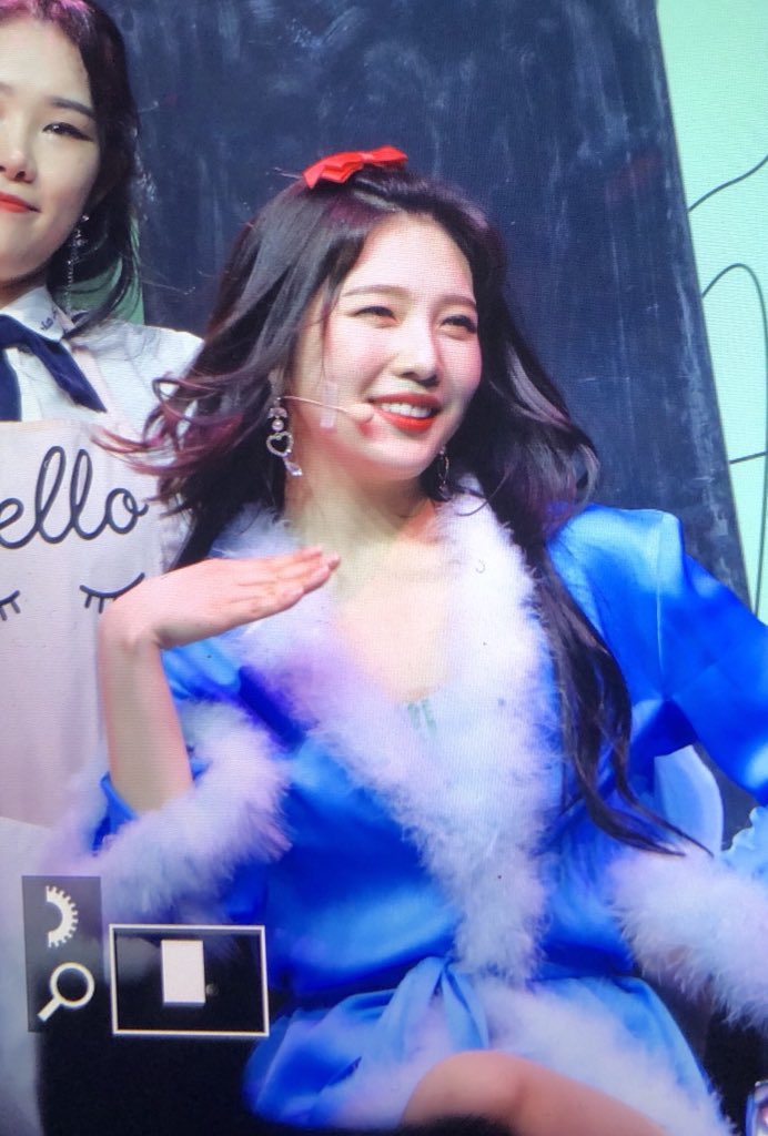 Pumpkin960903's tweet photo. 180329 #조이 https://t.co/efPZ4k7kUg