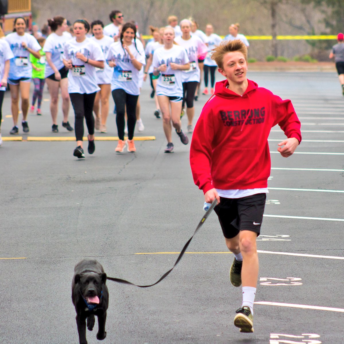 FBLeaders's tweet photo. A mans best friend😍😍 #priceless5k #WEAREPRICELESS 
💜🧡💛💚❤️💙 https://t.co/pyKzXWTfq4