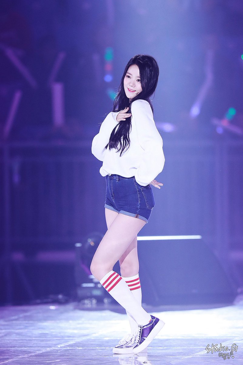 Studi0_G's tweet photo. 18.03.28 그레이시 강릉 아이스아레나 강릉 피날레 by. 햄딩 https://t.co/RNtqLvXBAj #그레이시 #Greyish https://t.co/wRELpYkucW