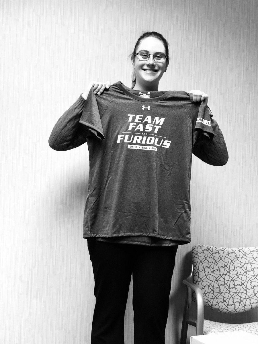 KTLenz's tweet photo. @Melanie_Mosher is all set for the #carmelmarathon.  See, there is life on the other side of #peakseason! GOOD LUCK SATURDAY!! #runfast https://t.co/hLlJD5hKvL