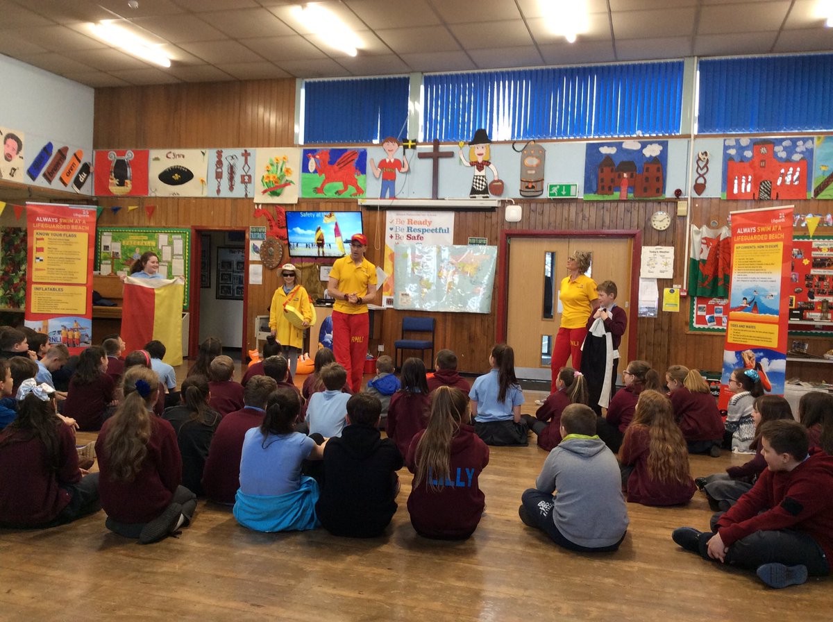 Plasyfelin's tweet photo. Thankyou @RNLI lifeguards for giving Year 5/6 a valuable talk on beach safety #plappse #plapc9 #plapc10 #plapc11 https://t.co/nGWERAJhA6