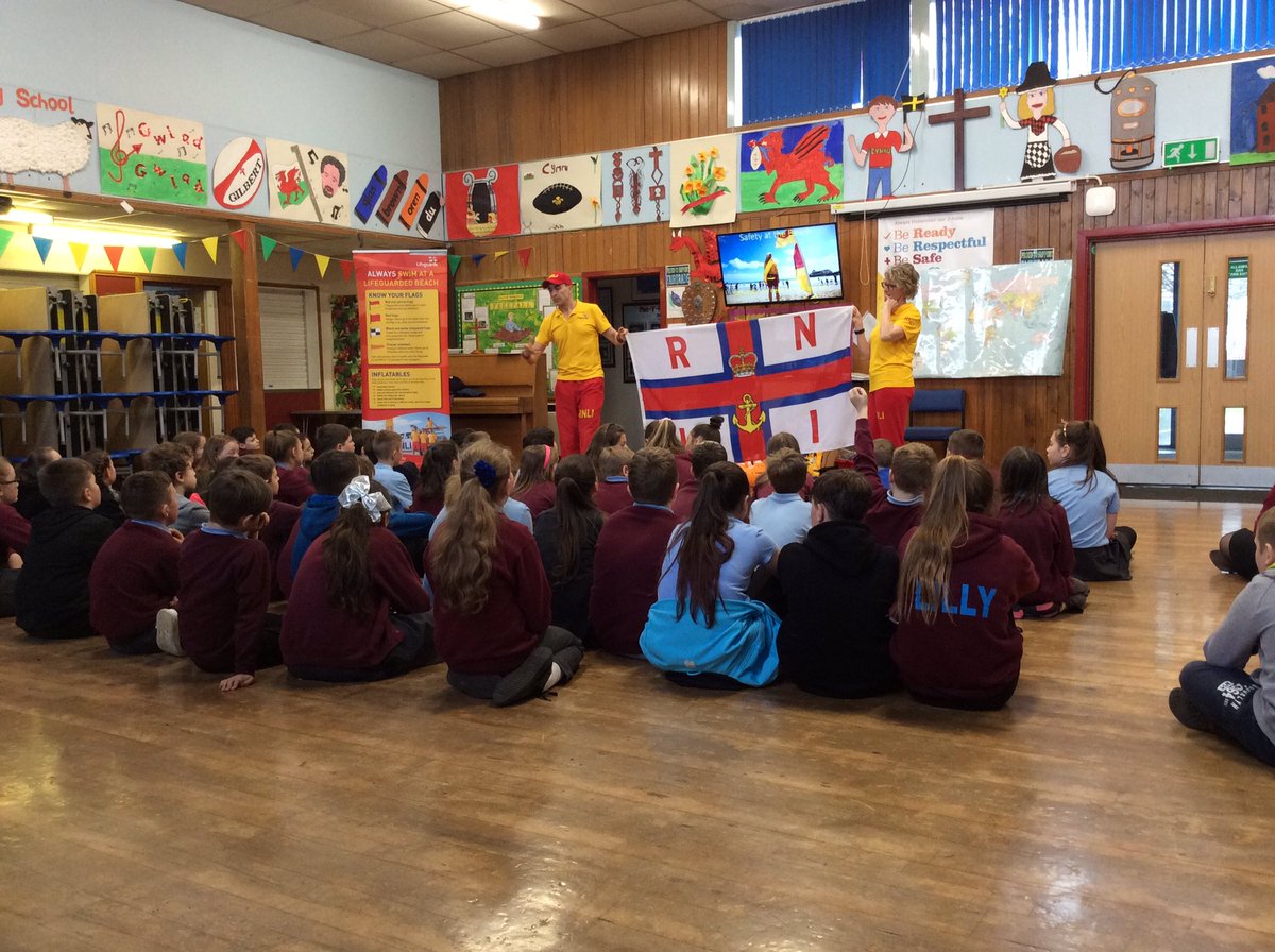 Plasyfelin's tweet photo. Thankyou @RNLI lifeguards for giving Year 5/6 a valuable talk on beach safety #plappse #plapc9 #plapc10 #plapc11 https://t.co/nGWERAJhA6