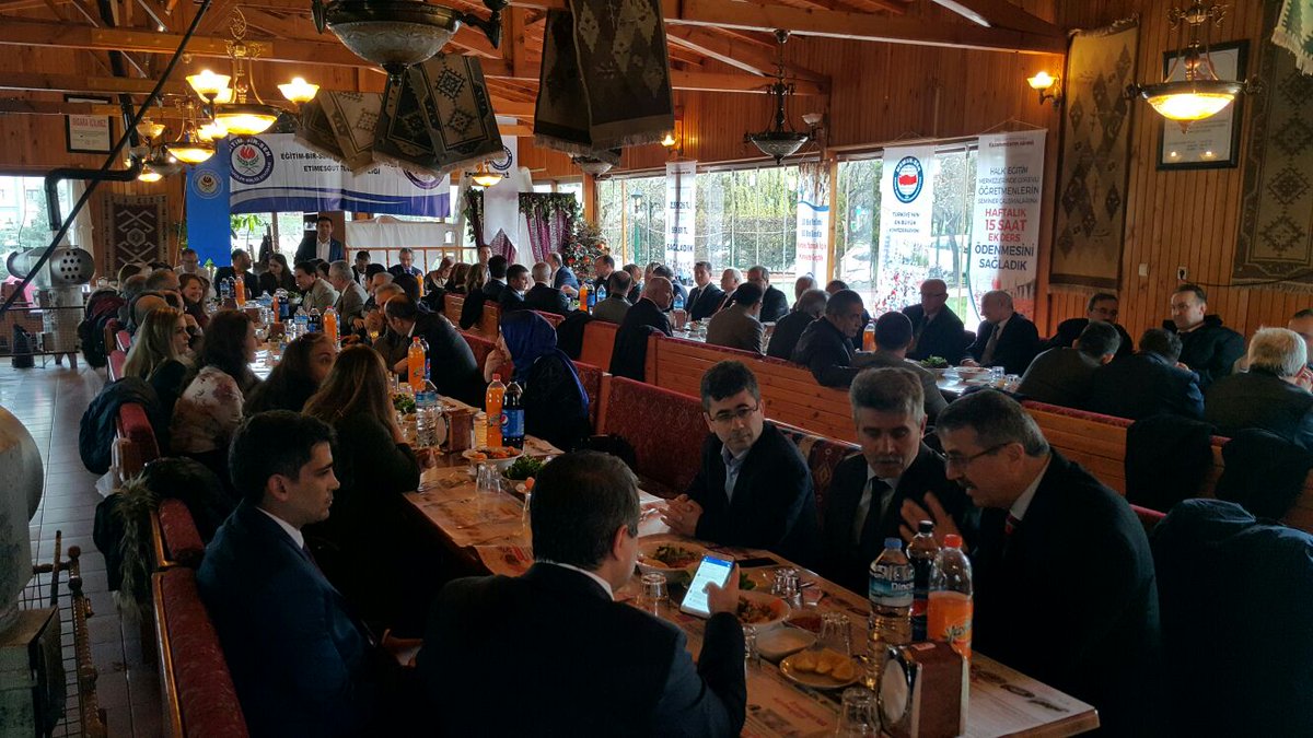 TekinKorku's tweet photo. Etimesgut Temsilciliğimizin düzenlemiş olduğu idareciler buluşmasını gerçekleştirdik. Ilçe temsilcimiz Hakan Çakirliya ve yönetimine teşekkür ederiz https://t.co/91ecWaa6Hu