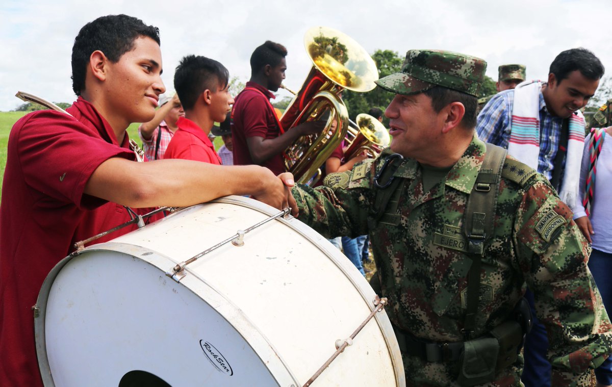 "La felicidad no es algo hecho. Proviene de tus propias acciones".