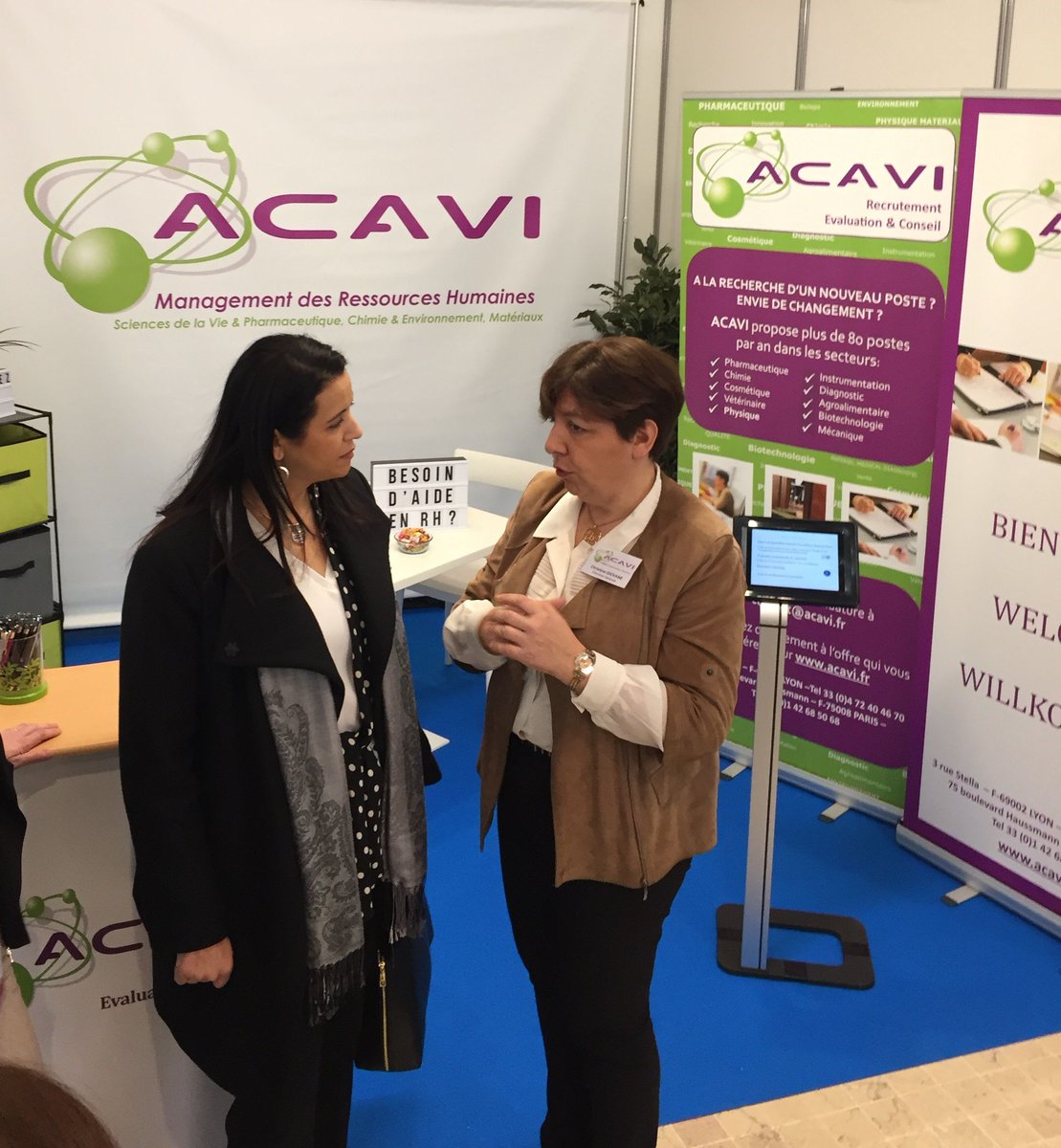 ACAVI_JOBS's tweet image. Hier, notre équipe a eu la chance d&apos;accueillir Madame Fouziya Bouzerda, 
Vice-présidente de la Métropole de Lyon, déléguée à l’Économie et à l&apos;Insertion sur notre stand au salon Forum Labo Lyon #ForumLaboLyon