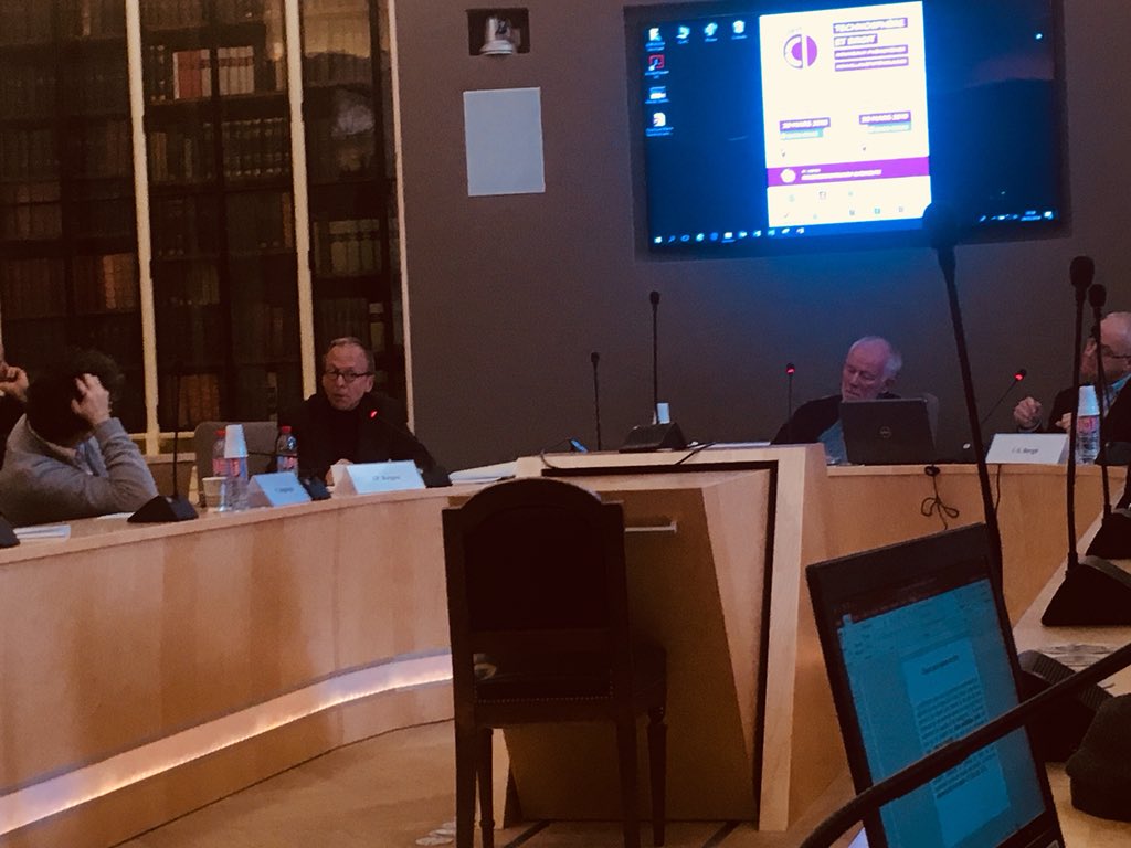 SarahCPerret's tweet photo. Des débats passionnants sur la technosphère et le droit aujourd’hui à @UJML avec notamment @jpeterburgess et @jsberge @ensgeopolitics @Droit_Lyon3 #technology #law https://t.co/6DcNhaLcFY