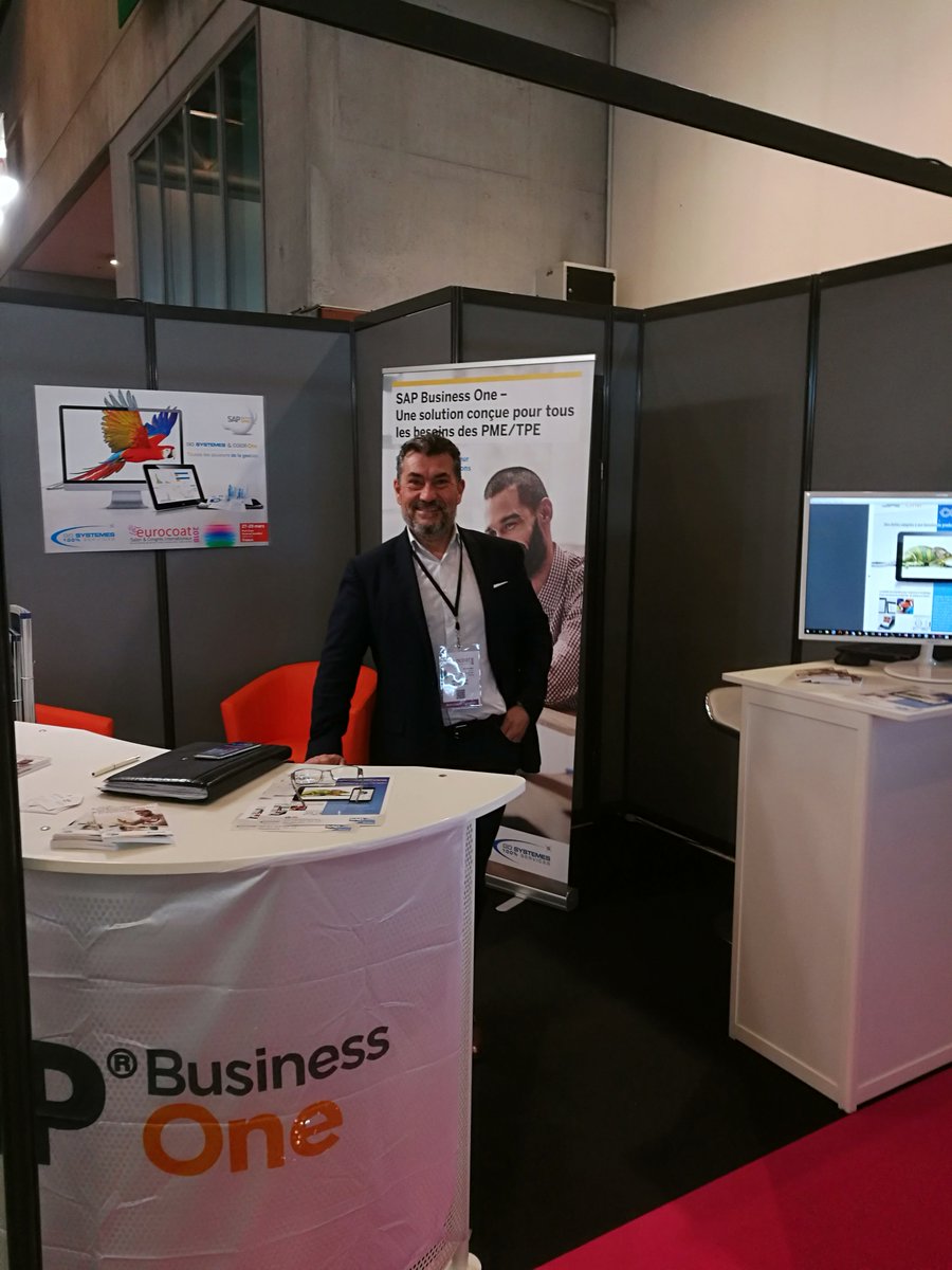 GoSystemes's tweet photo. Durant ce 3 ème et dernier jour du salon #Eurocoat venez nous voir et rencontrer notre directeur Hervé Dubois qui se fera un plaisir de répondre à vos questions sur #GoSystemes et #ColorOne ! Toujours avec un grand sourire, on est comme ça chez Go Systemes 😄✨ https://t.co/KcXVRlaHld