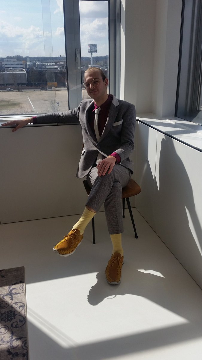 reblnd's tweet photo. ReBlends first suit for men (design by LEW, modelled by Twan ) https://t.co/qzaRllegEP