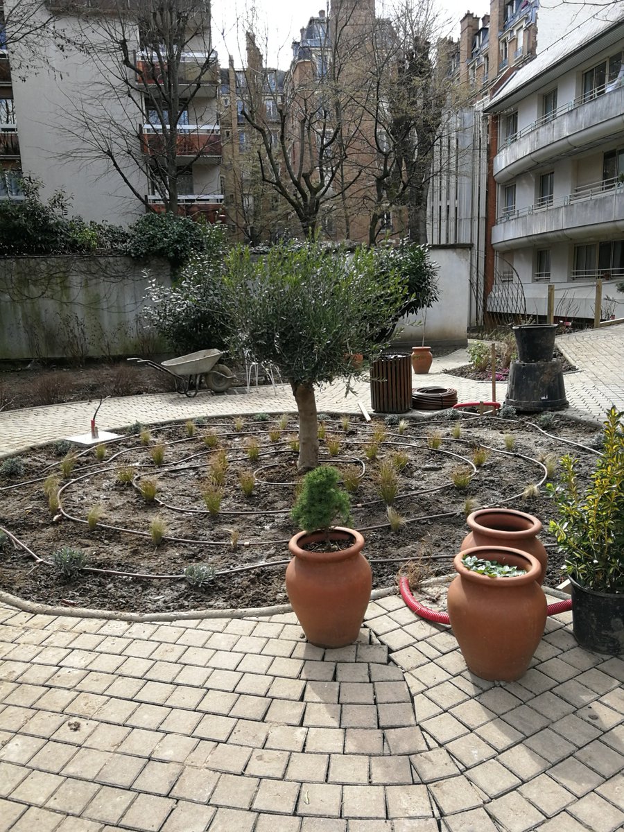#JardinExtraOrdinaire place de l'olivier #sud#placeduvillage