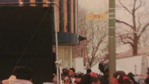 myrtlebeachent's tweet photo. Digging in the pictures vault. Photo of Will Smith on the set filming the Ali movie in Chicago on 79th street. #willsmith #CelebrityStatusProductions #supportchicagohiphop #music #getjiggywithit https://t.co/jppUlLFrjN