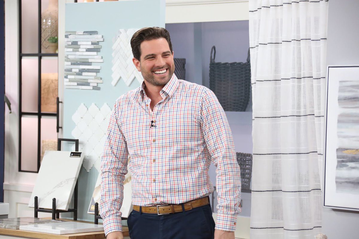smcgillivray's tweet photo. Catch me co-hosting @themarilyndenisshow this morning 🇨🇦 Testing your real estate knowledge &amp; chatting the premiere of my new show #BuyersBootcamp, which you can catch this Sunday at 9pm on @hgtvcanada 🙌🏼 https://t.co/PRhm84MFM5