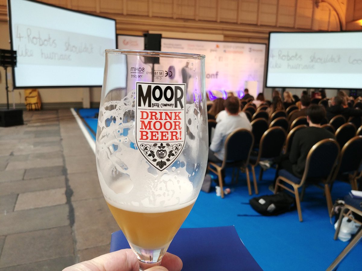 CriticalMassPPC's tweet photo. What better, enjoying a #moorbeer at #OiConf https://t.co/cBVpDB6lHZ
