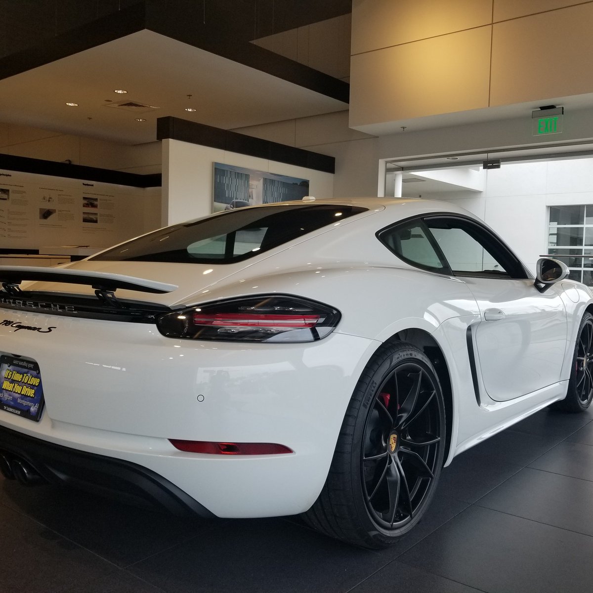 3CommaKid's tweet image. 🤔hmmmmmm...718 Cayman S Porsche